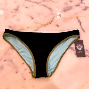 * NWT *Vince Camuto black with green trim Swim Bottoms